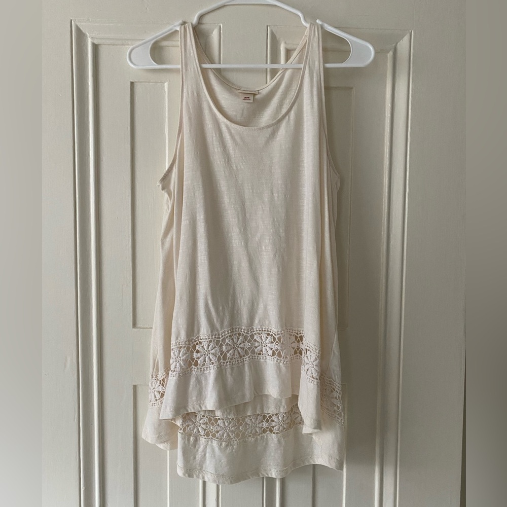 Mossimo Supply Co. Off-White Sleeveless Top